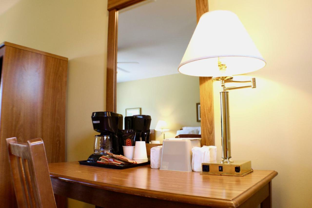 Grand pré Evangeline Inn & Motel المظهر الخارجي الصورة