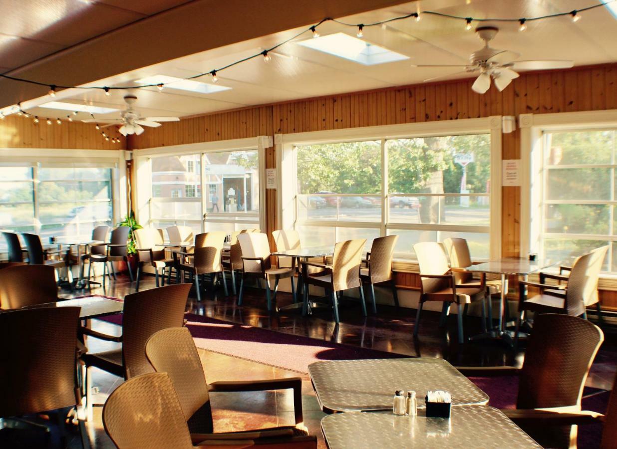 Grand pré Evangeline Inn & Motel المظهر الخارجي الصورة